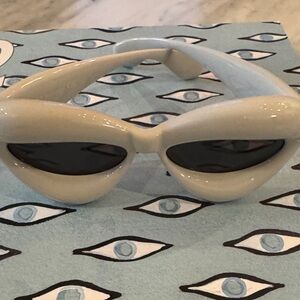 LOEWE Inflated Cat-Eye Sunglasses